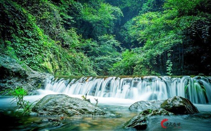 迷失在黑洞里